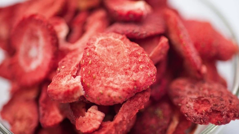 freeze-drying-strawberriestechnology767x510 freeze-drying-strawberriestechnology767x510